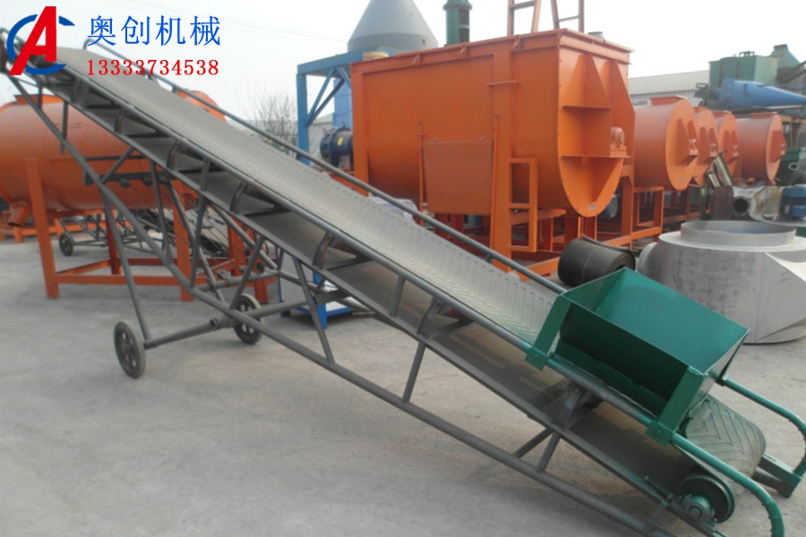 800寬移動(dòng)式皮帶輸送機(jī) 800寬移動(dòng)式皮帶輸送機(jī)